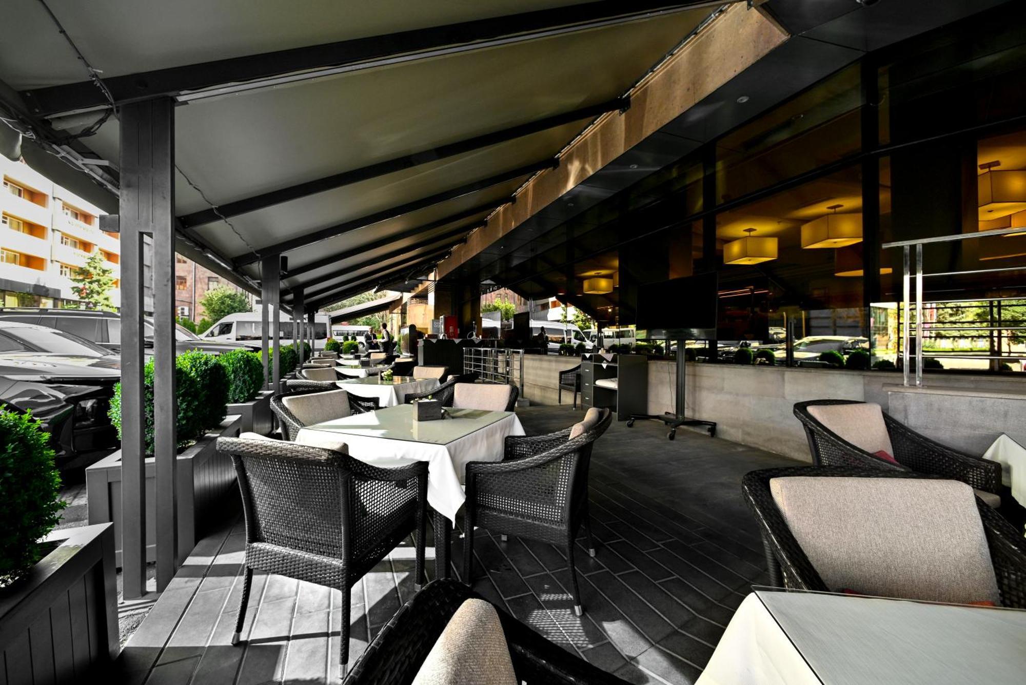 Yerevan Place Hotel المظهر الخارجي الصورة