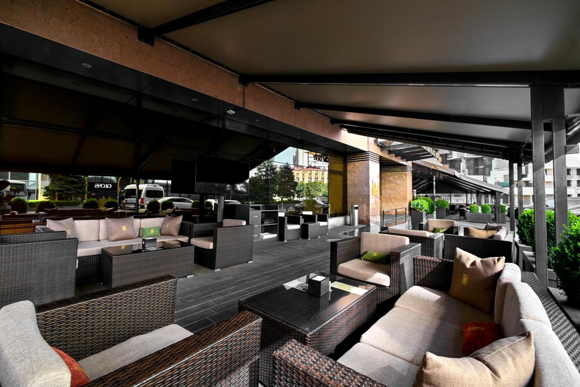 Yerevan Place Hotel المظهر الخارجي الصورة