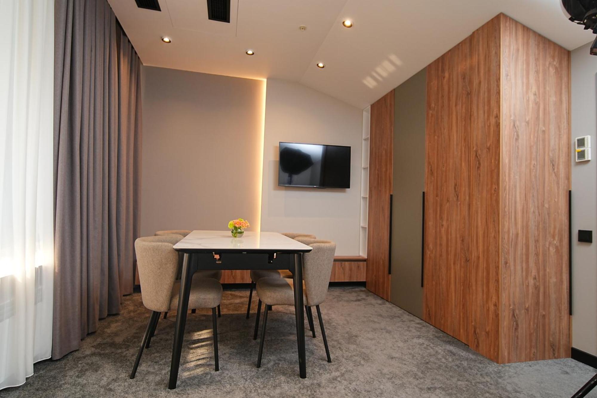 Yerevan Place Hotel المظهر الخارجي الصورة